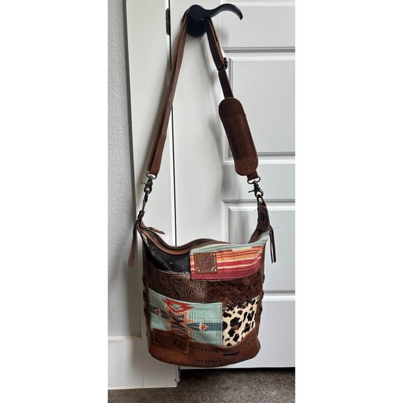 STS Ranchwear Bag Crossbody Purse Cowhide Patchwork Concealed Carry - Picture 2 of 6